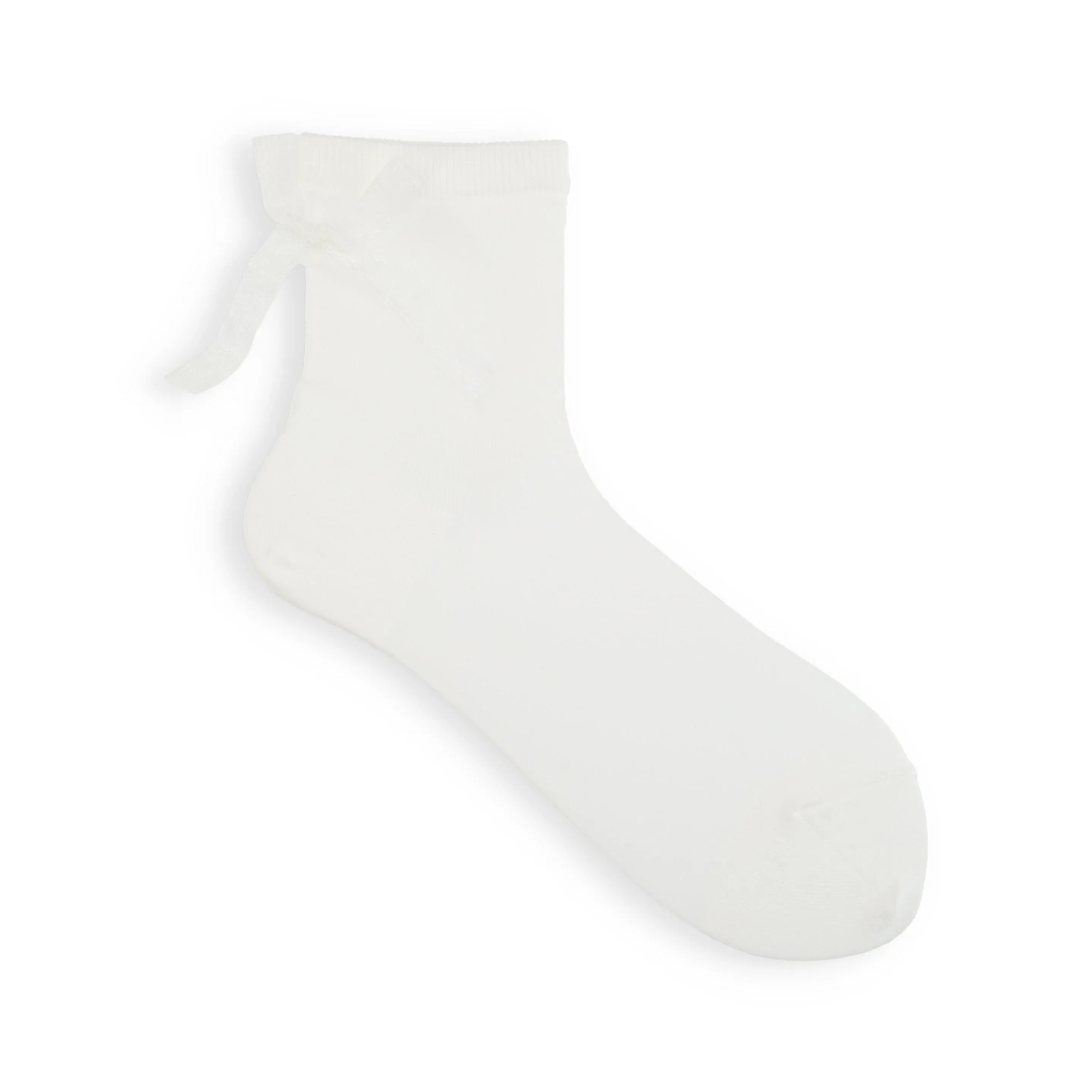 011133052 Lacy Bow Sheer Ankle Socks