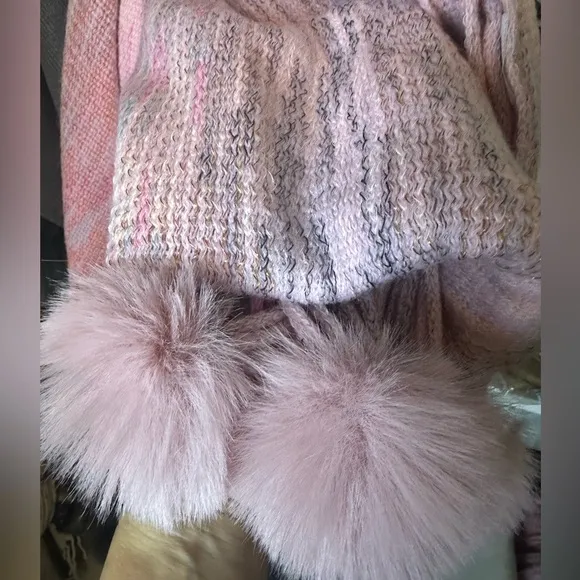 Asymmetrical Faux Fur Trim Wrap One Size