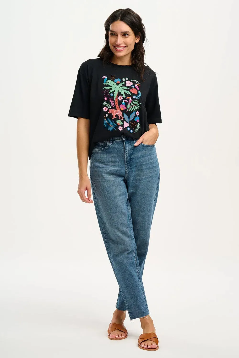 Camiseta Sugarhill Kinsley Relaxed Black Tigers & Toucans