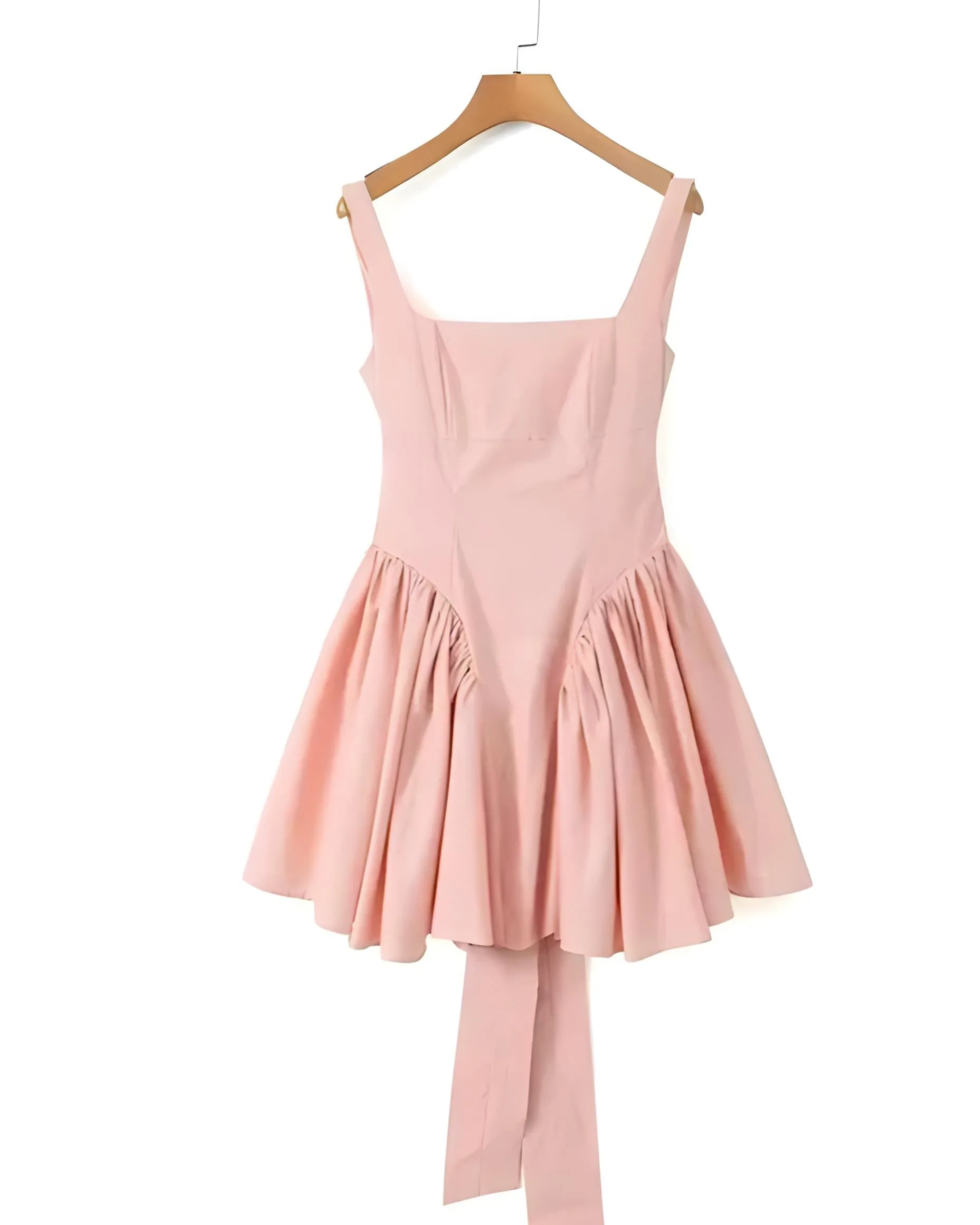 Chic Bow-Back Mini Dress – A Perfect Blend of Elegance and Playfulness