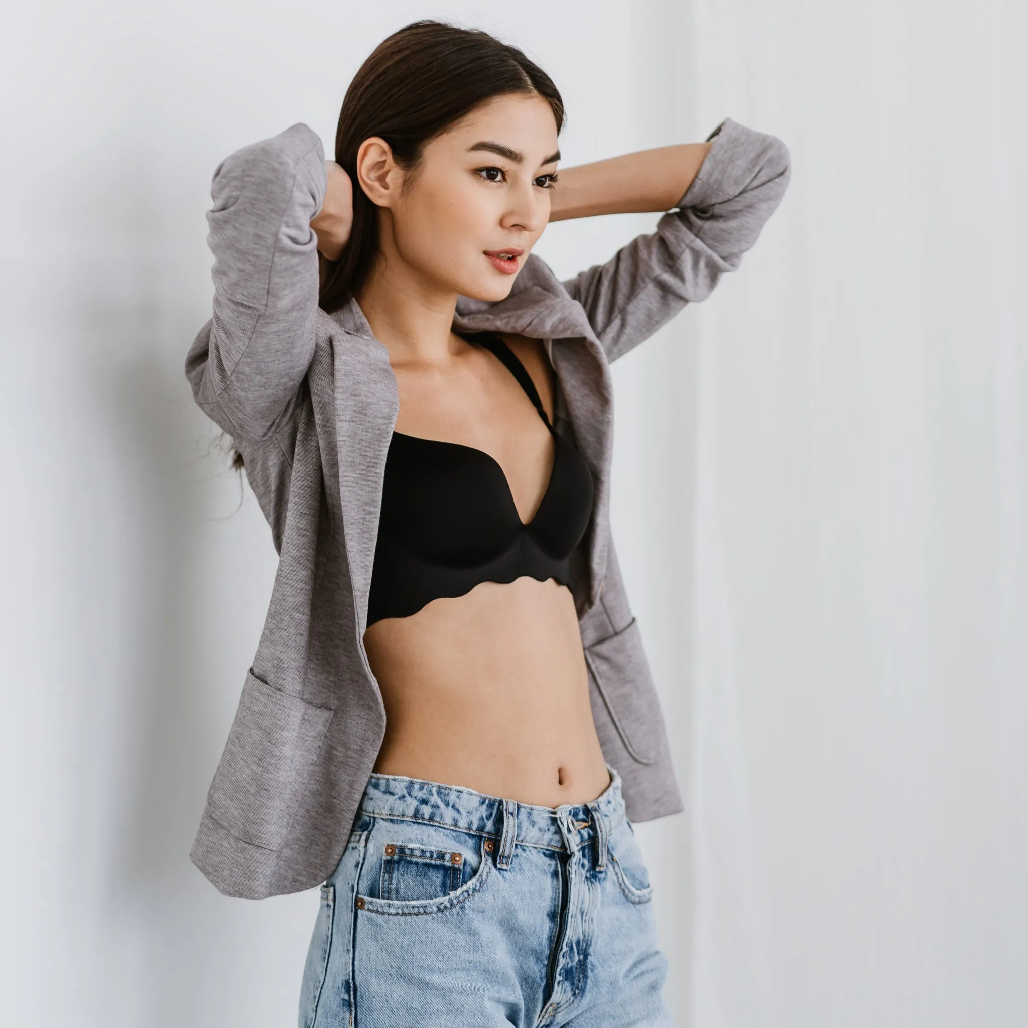 Comfy Sleek! Seamless Push Up Wireless Bra in Black