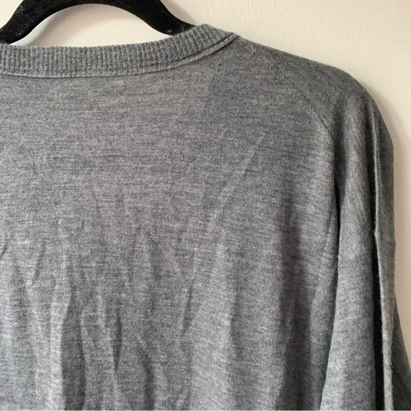 Entireworld 100% cashmere Type B Version 1 V Neck Sweater Sz M