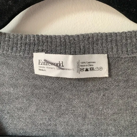 Entireworld 100% cashmere Type B Version 1 V Neck Sweater Sz M