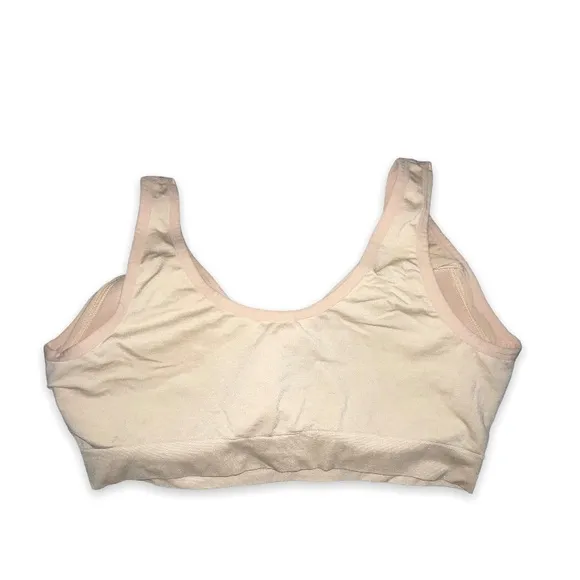 Jockey NWOT Sewn-In Breathable Stretchy Molded Cup Seamfree Wire Free Bralette