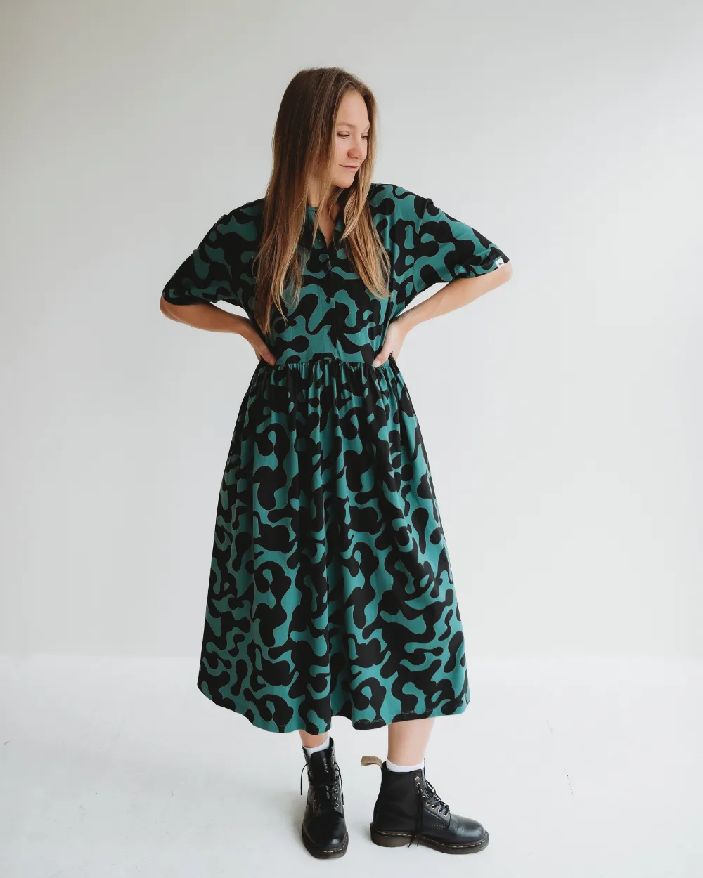 Matilda Green Abstract Swirl Print Midi Dress