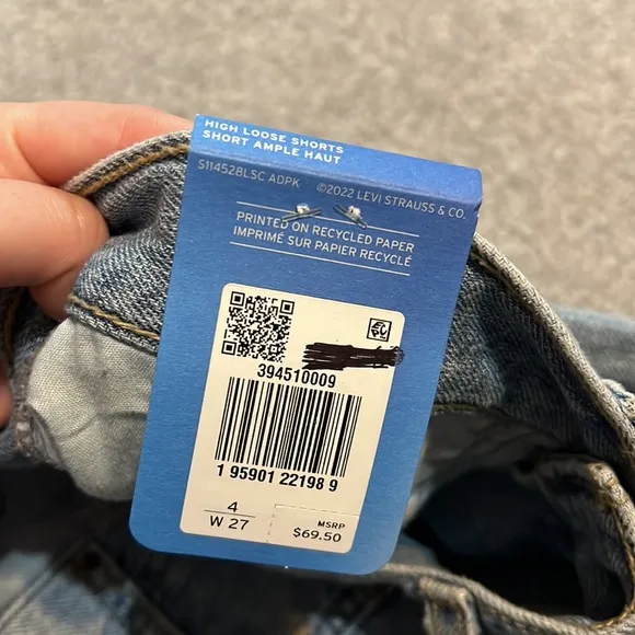 NWT Levi’s High Loose Jean Shorts