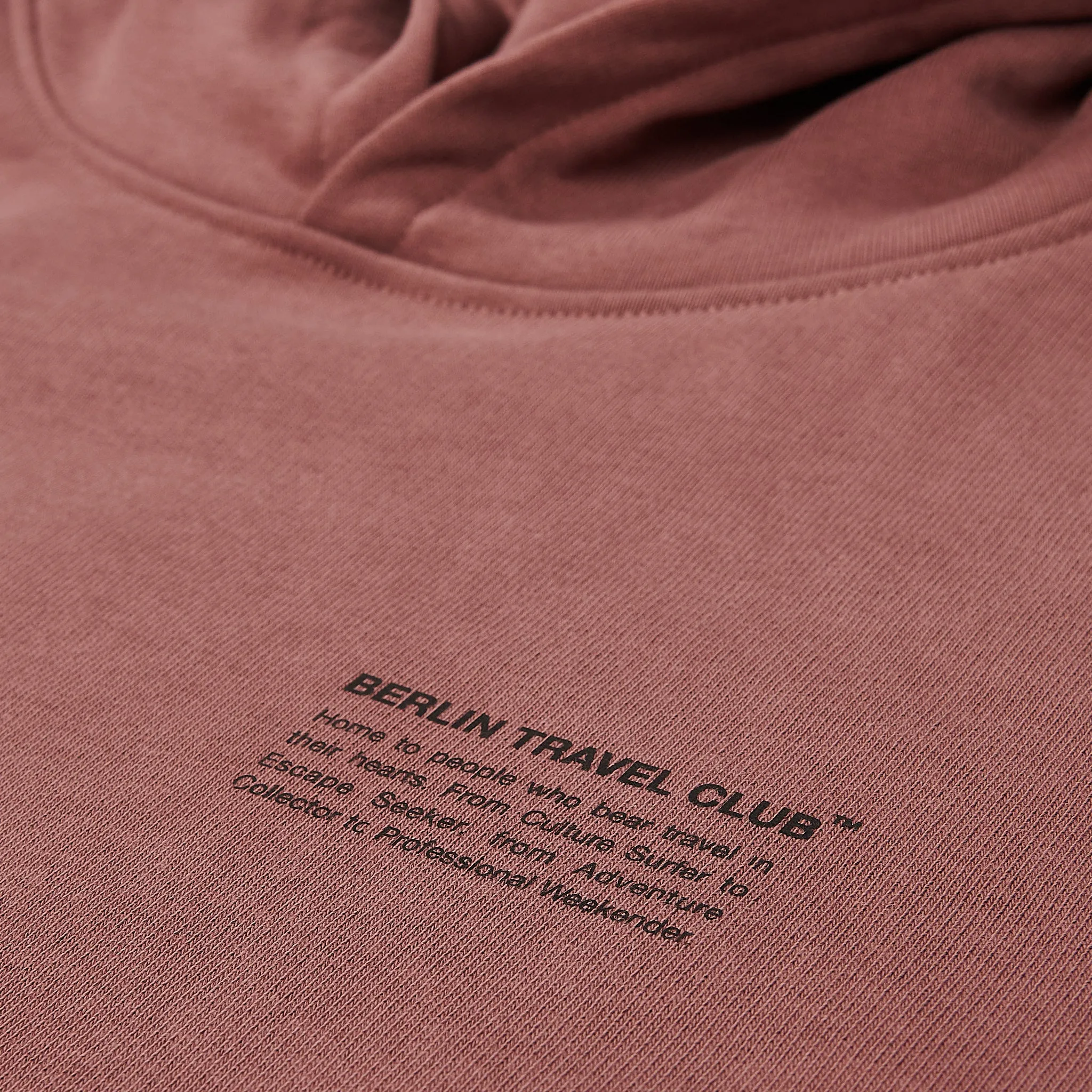Relaxed Hoodie "Berlin Travel Club Typo" - Kaffa