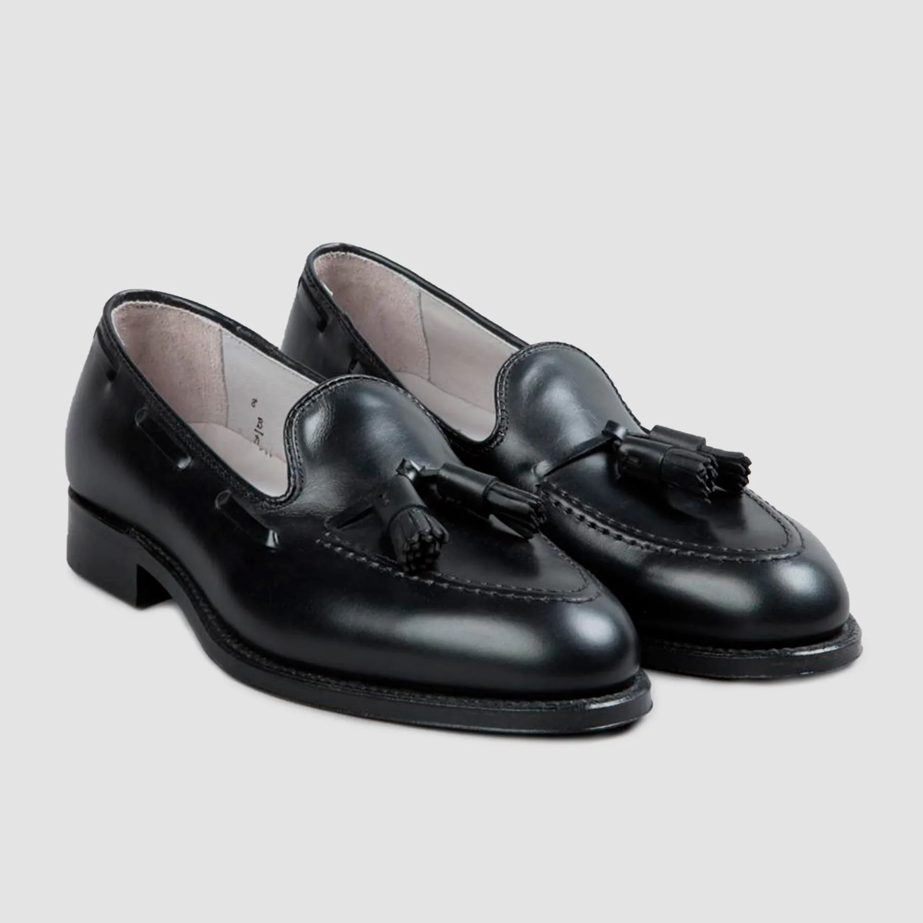 Tassel Loafer Black Calfskin 660