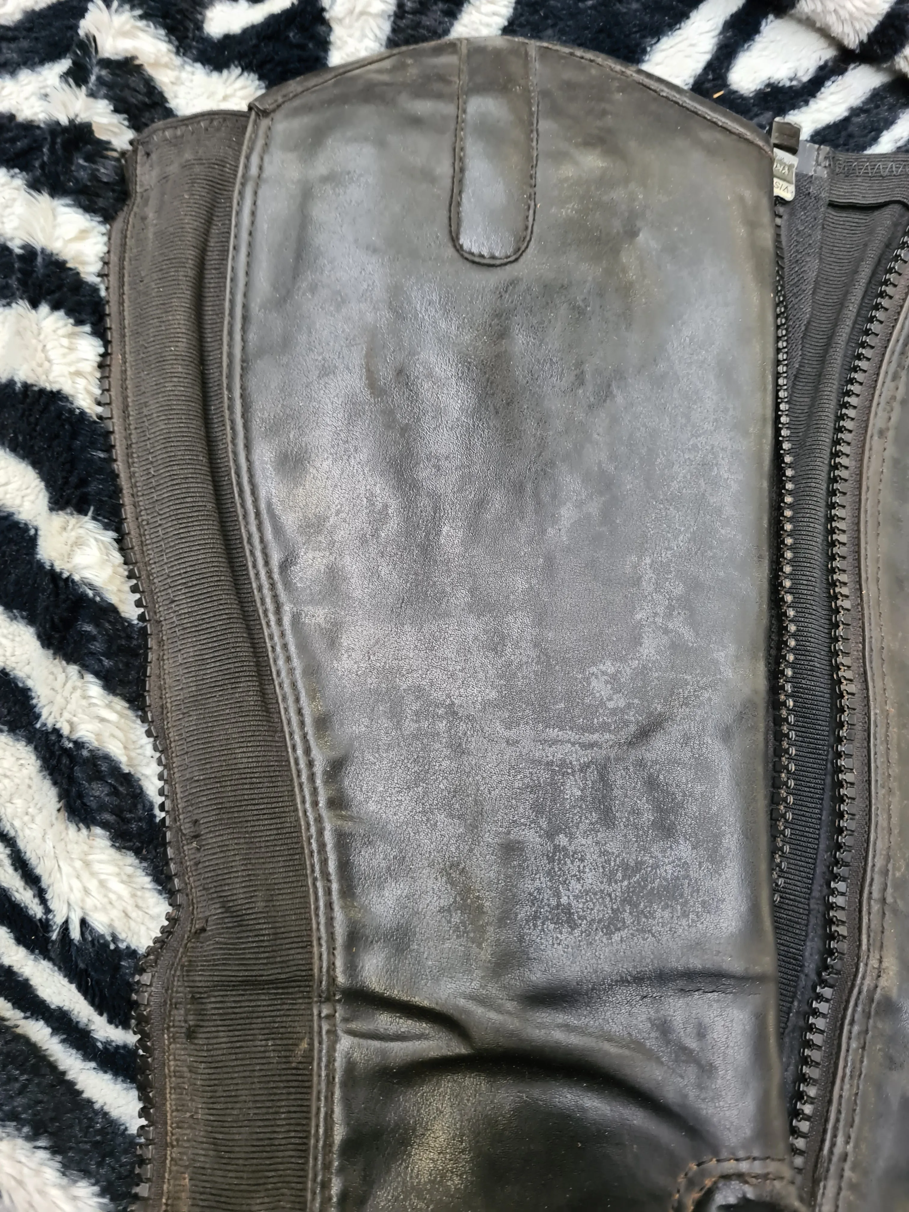 Used adults XS shires black leather chaps