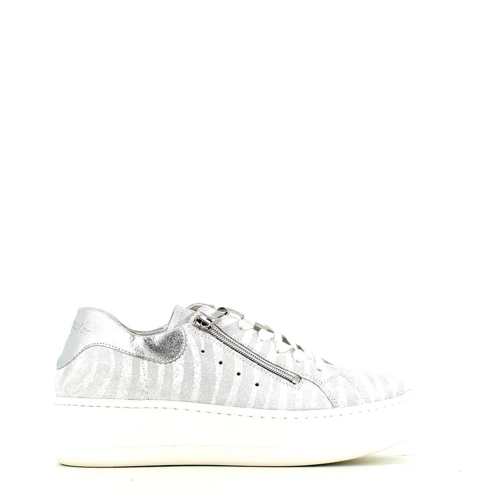 Waldlaufer Nicky Trainer Pearl Silver